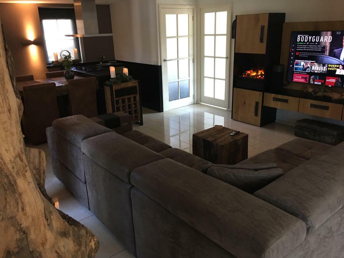 Beach Bungalow הלבושלאס מראה חיצוני תמונה
